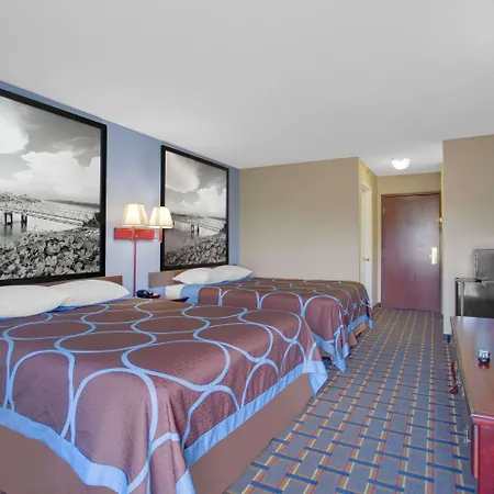 Super 8 By Wyndham Booneville Exterior photo