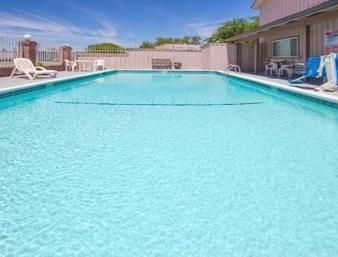 Hotel Super 8 By Wyndham 2*