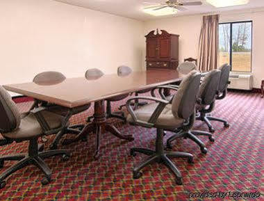 Super 8 By Wyndham Hotel 2*
